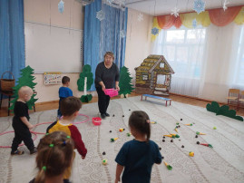 Спортивное развлечение в 1 младшей группе: «Путешествие в лес» Спортивное развлечение в 1 младшей группе: «Путешествие в лес».